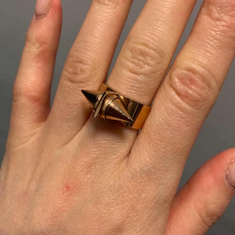 Rose gold spike ring size 7